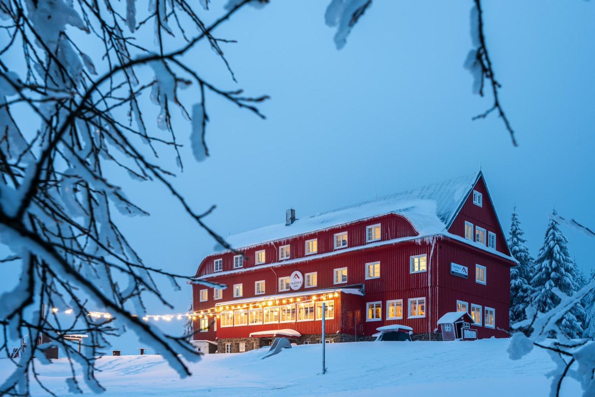 Prazska Bouda Hotel Pec pod Snezkou Bagian luar foto